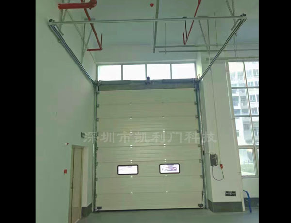 提升門